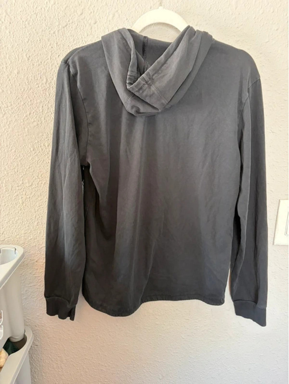 Men's Adidas black thin hoodie size S. Faded black in spots - Picture 4 of 4